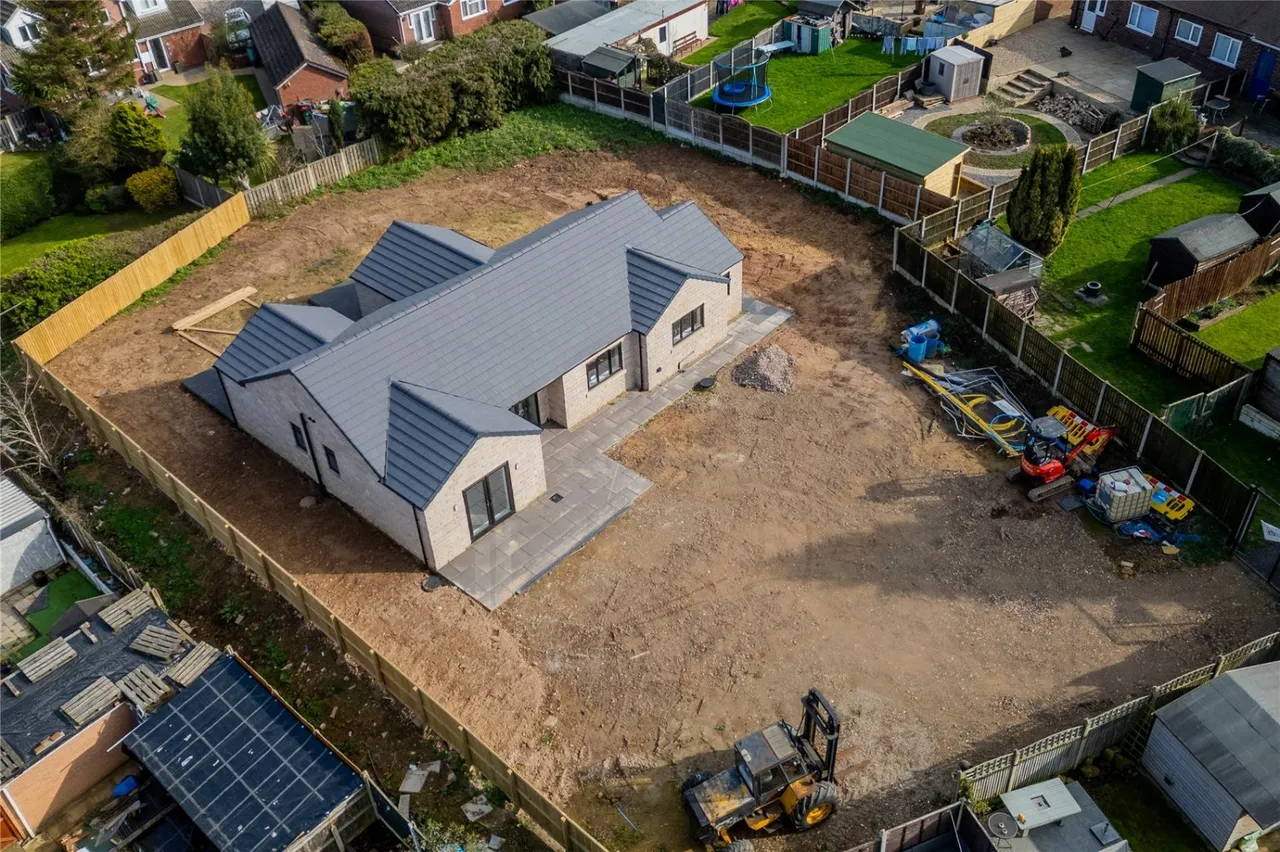 Elder Avenue, Upton, WF9, photo 7