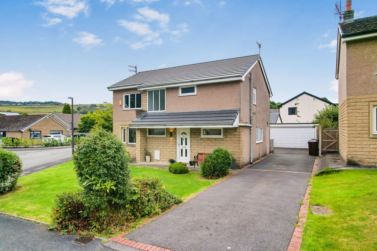 Walk Mill Place, Cliviger, BB10, photo 41