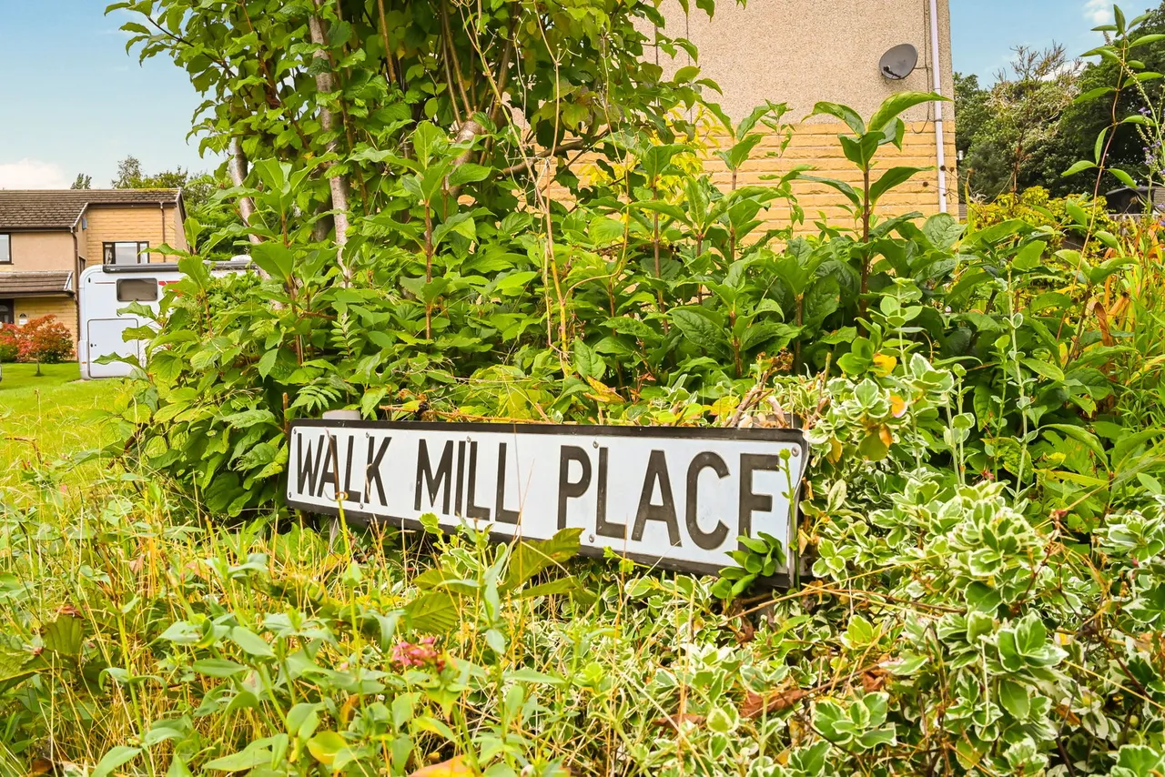 Walk Mill Place, Cliviger, BB10, photo 40