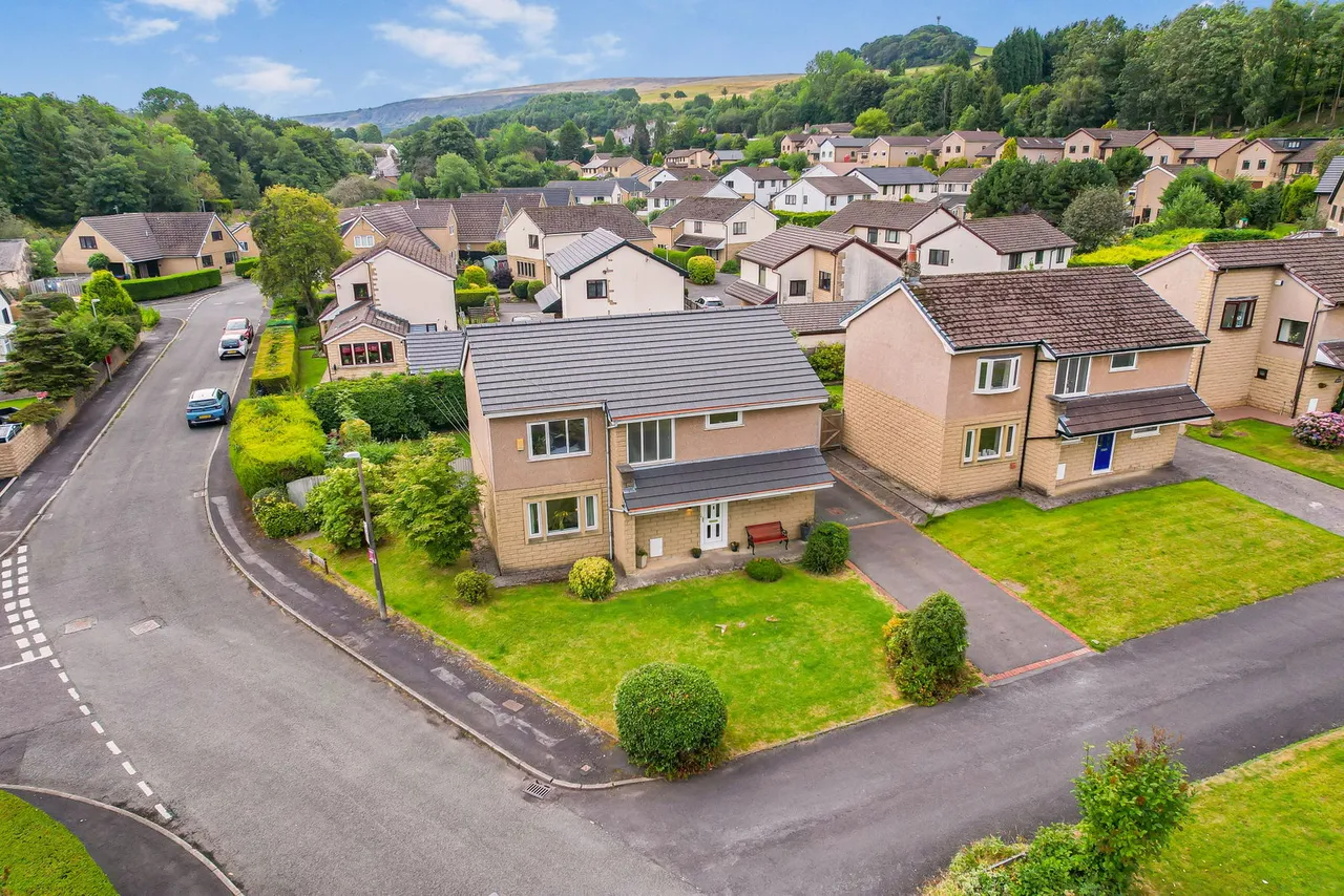 Walk Mill Place, Cliviger, BB10, photo 46