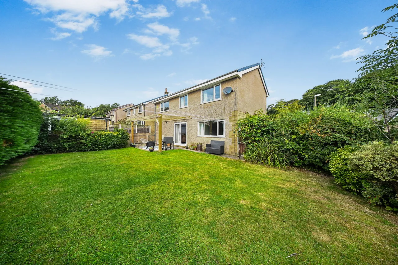 Walk Mill Place, Cliviger, BB10, photo 17