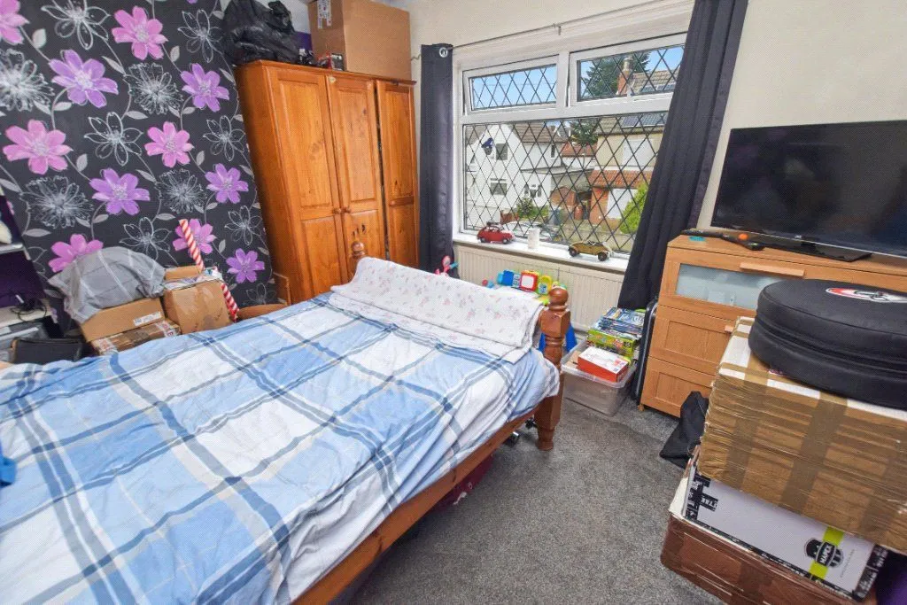 Halliday Grove, Leeds, LS12, photo 7
