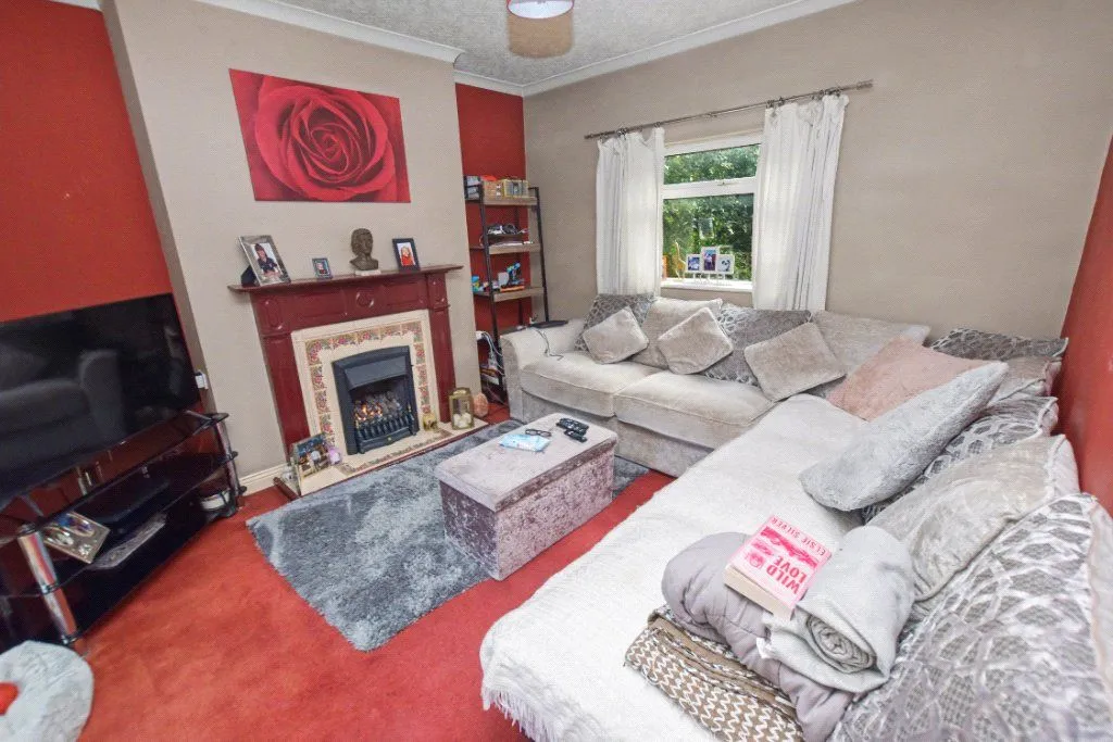 Halliday Grove, Leeds, LS12, photo 4