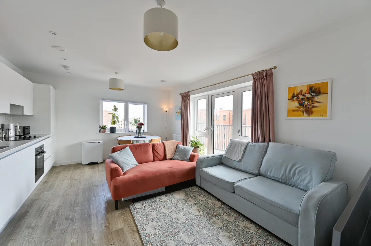 2 bed flat for sale — 22 Bluebell House, 3 Springfield Drive, London