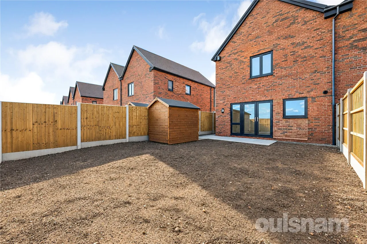 Lowans Court, Redditch, B97, photo 14