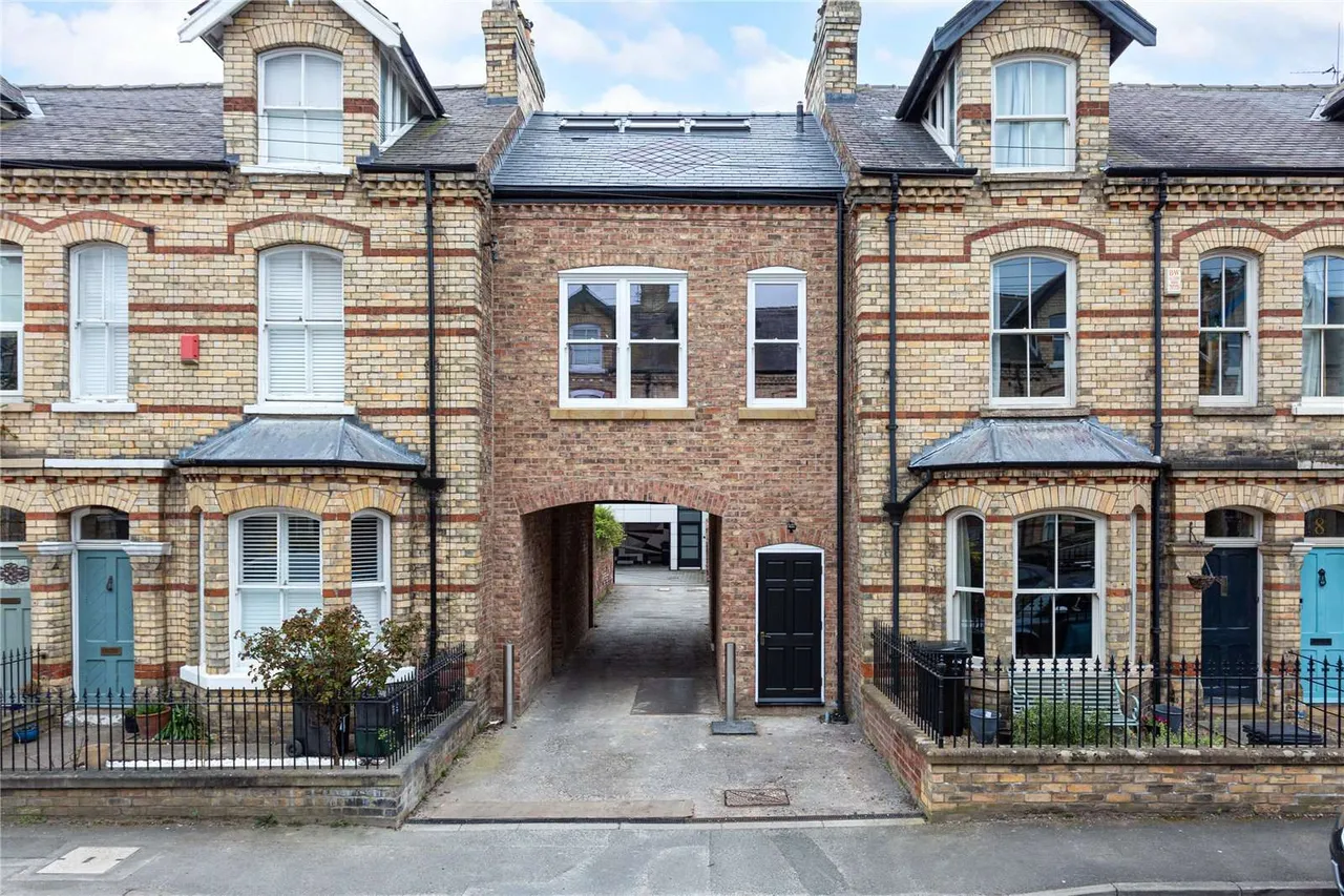 Howard Street, York, North Yorkshire, YO10 4BQ, photo 2