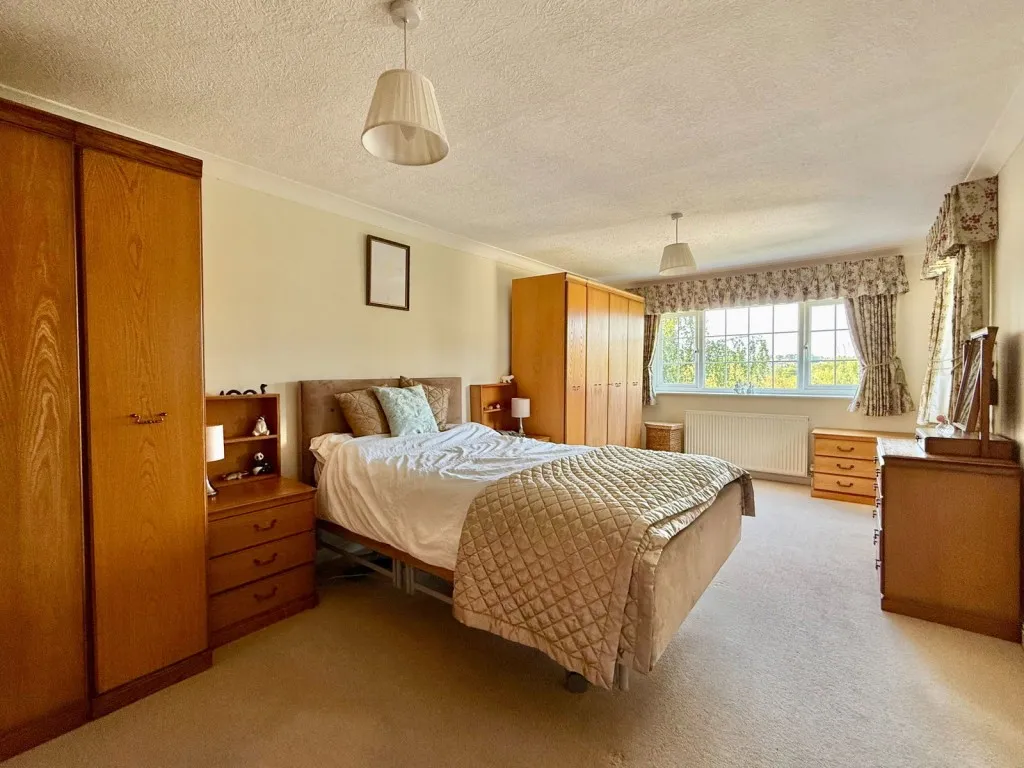 Linton ~ Linton Common, LS22, photo 17