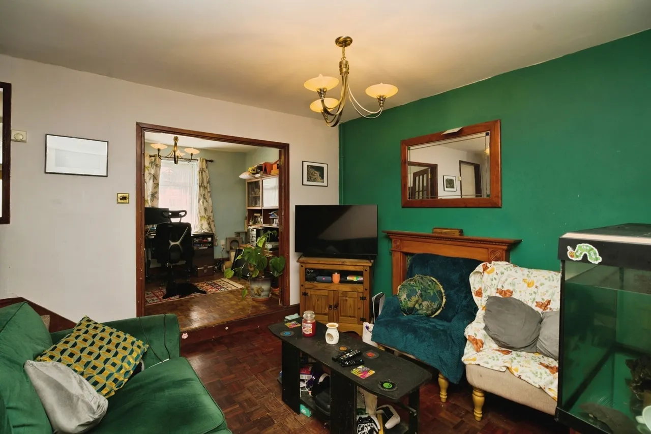 Montana Place, Swansea, SA1, photo 2