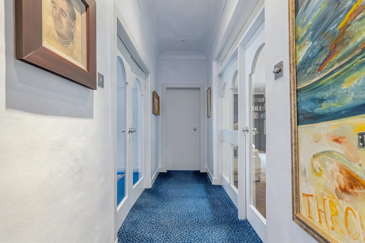 Hillcrest Drive, Newton Mearns, photo 13