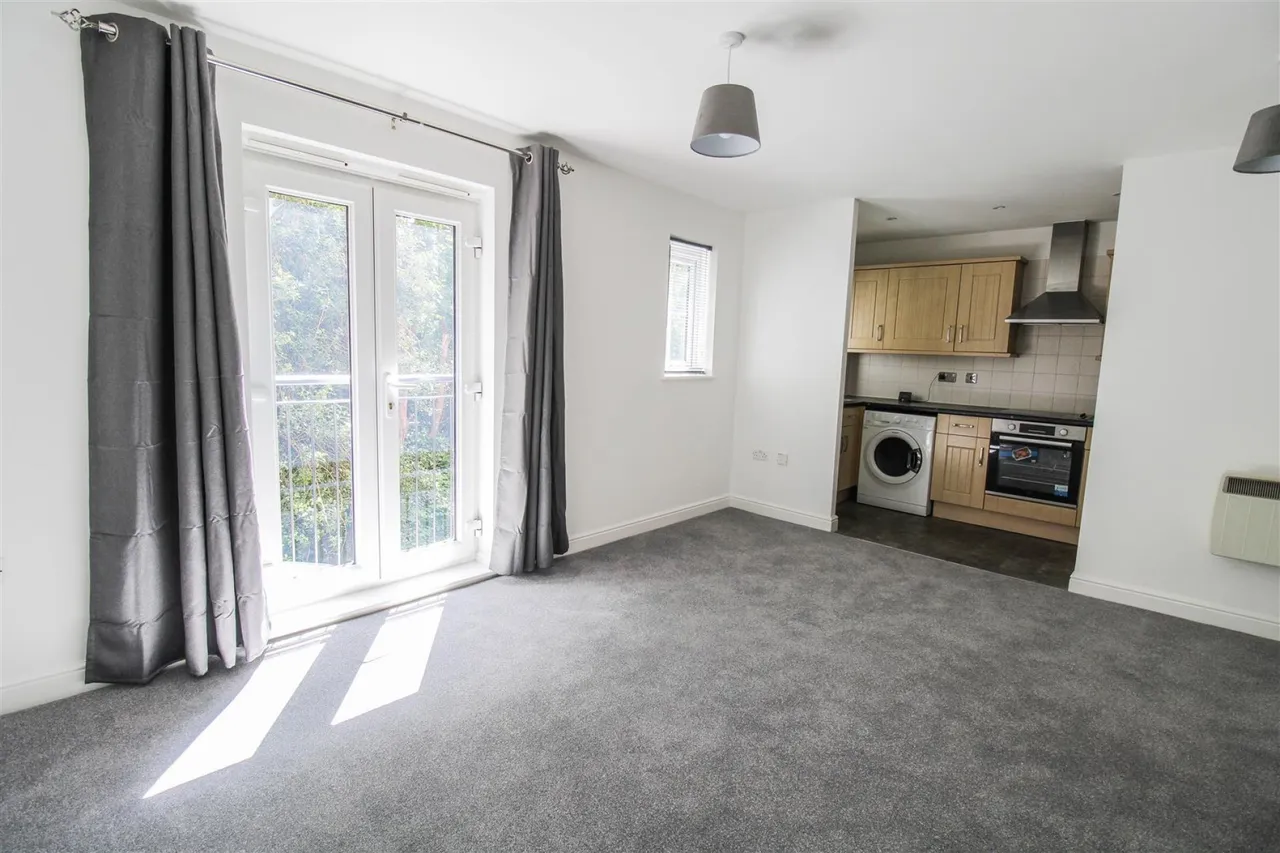 Bromley Close, Harlow, CM20, photo 9