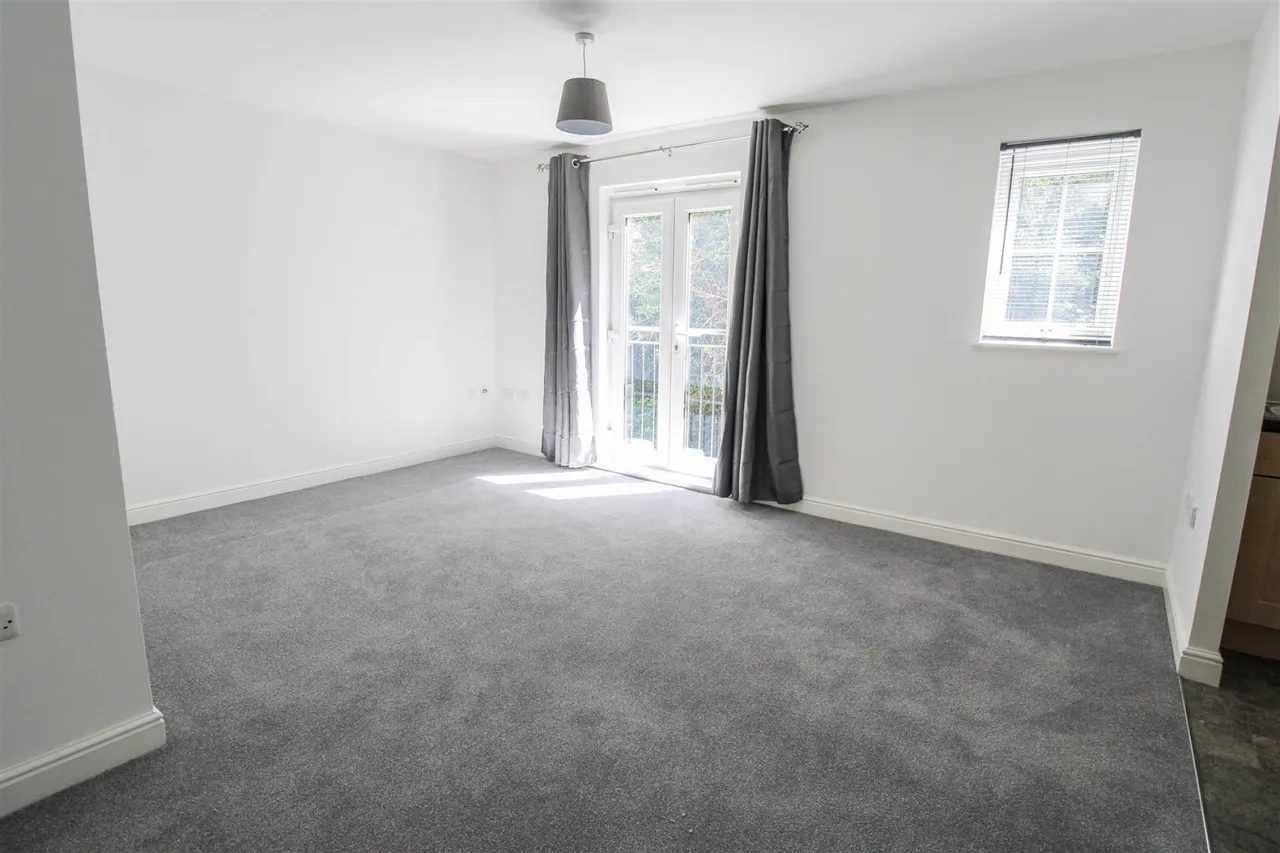 Bromley Close, Harlow, CM20, photo 3