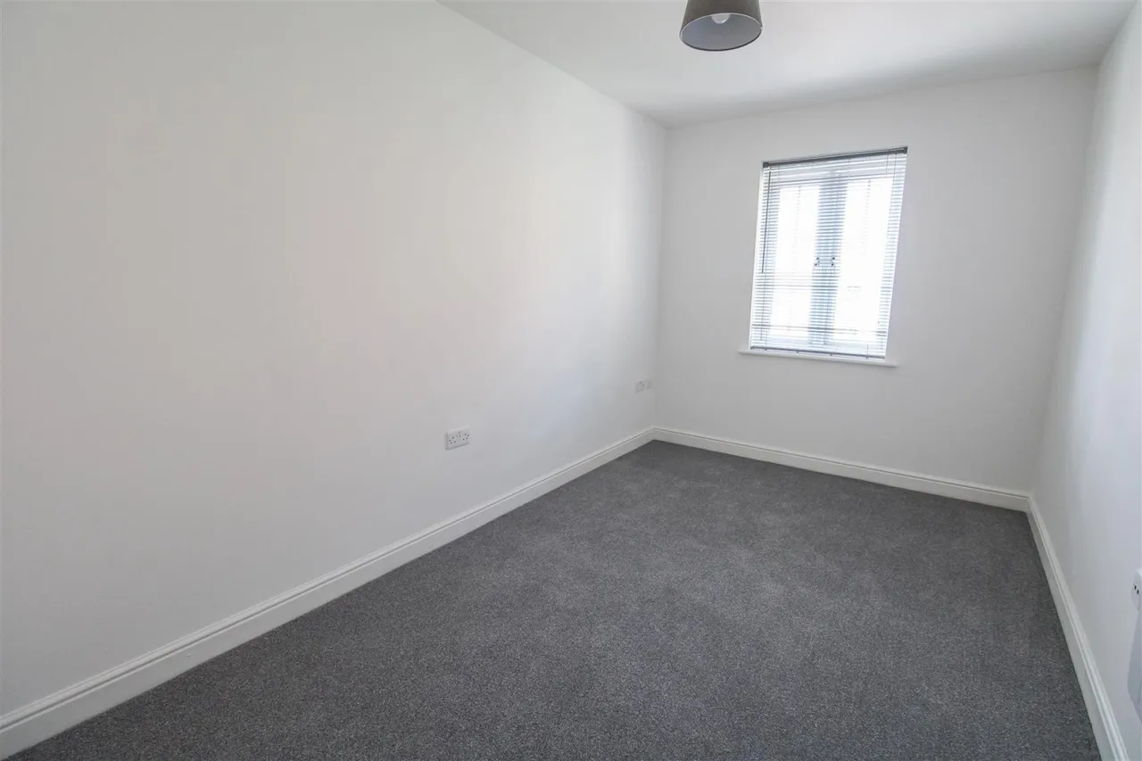 Bromley Close, Harlow, CM20, photo 7