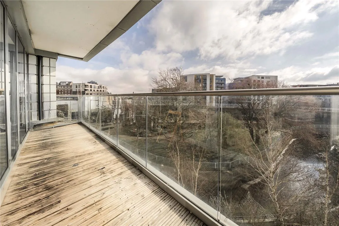 Seager Place, Deptford Bridge, photo 8