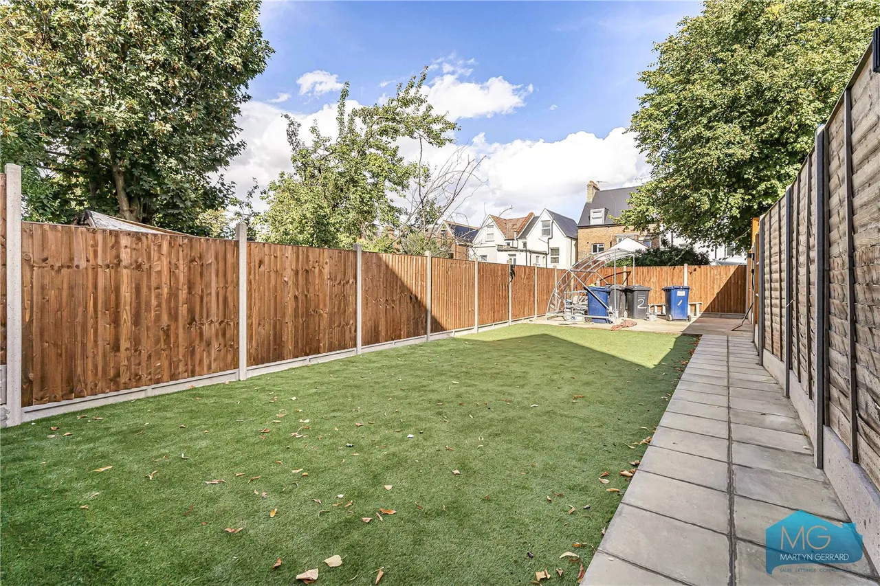 Parkhurst Road, London, N11, photo 10