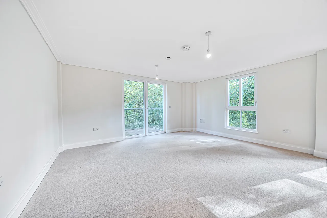 Englefield Green, Not specified, TW20 0LL, photo 6