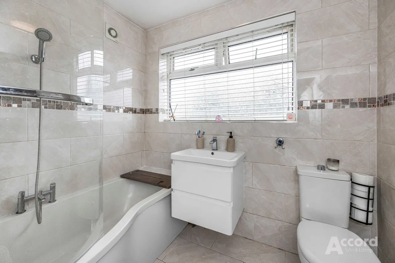 Lawns Way, Romford, RM5, photo 42