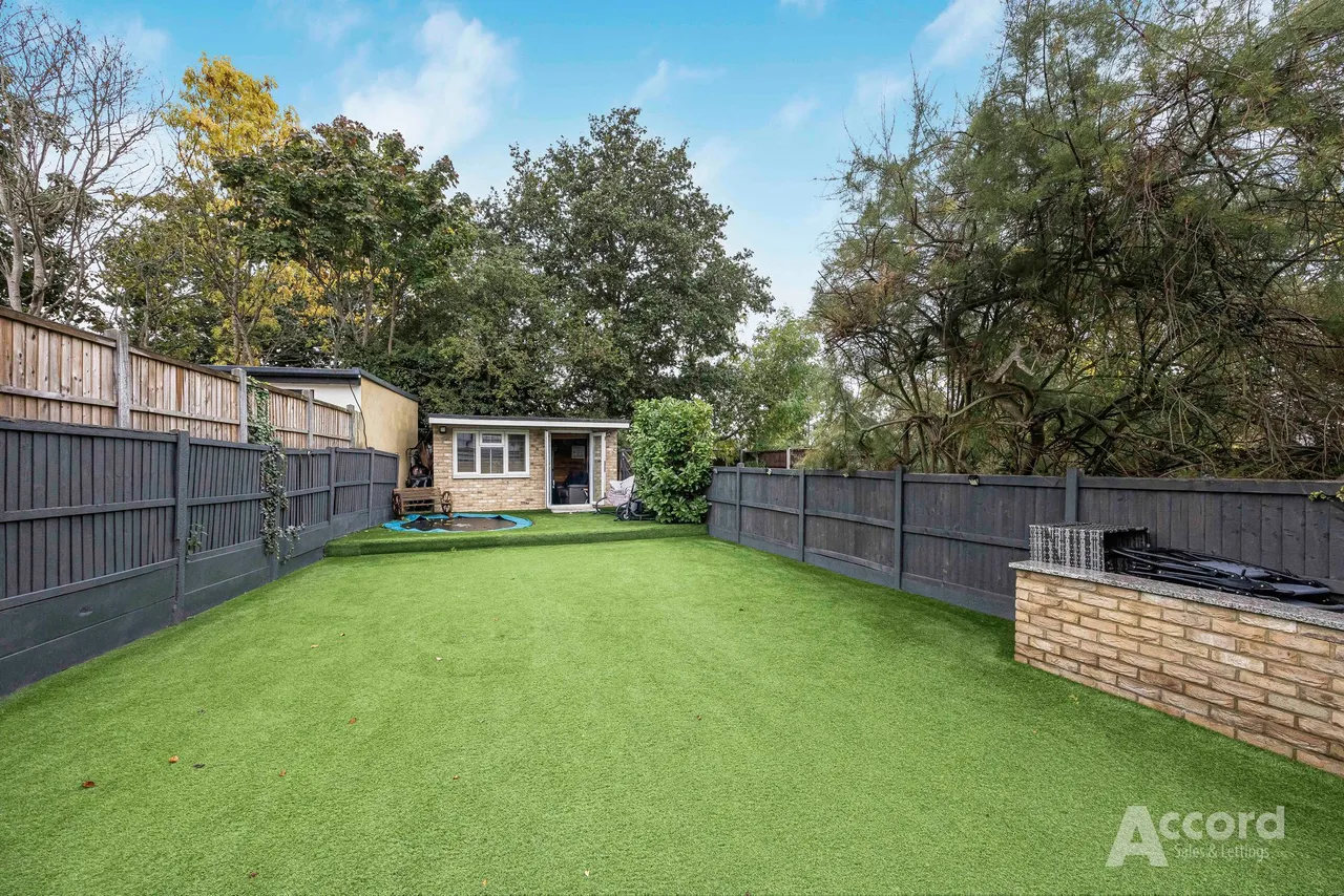Lawns Way, Romford, RM5, photo 20