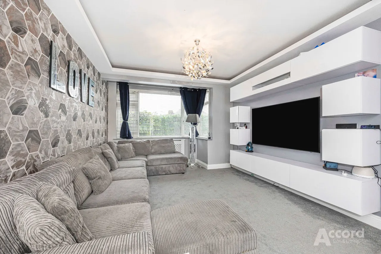 Lawns Way, Romford, RM5, photo 28