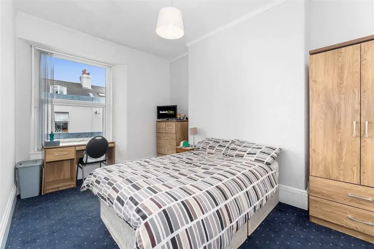 Hill Park Crescent, Plymouth, photo 9