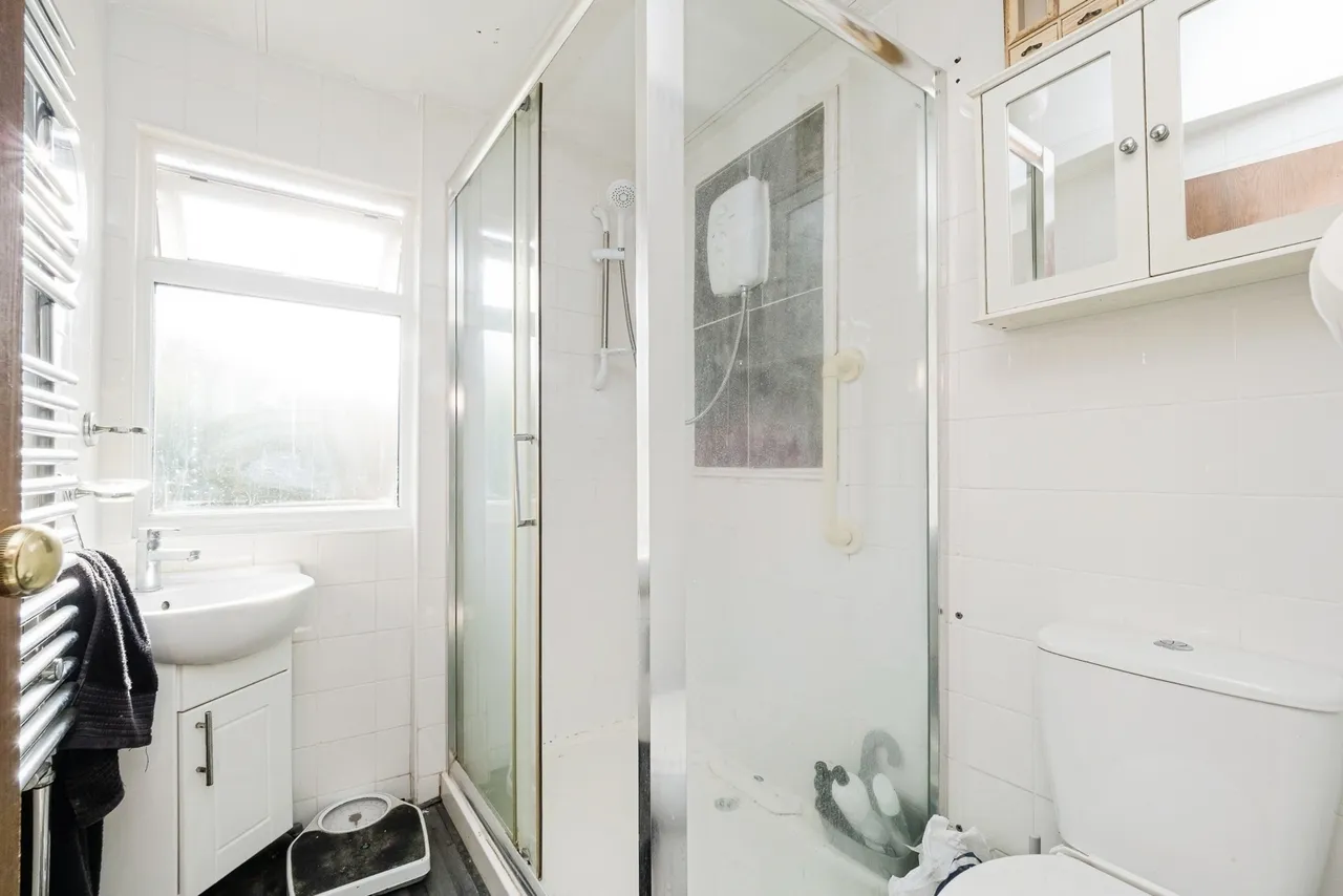 Sunset Drive, Havering-Atte-Bower, Romford, RM4, photo 15