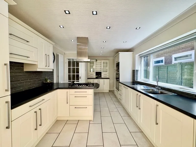 Walsall Road, Four Oaks, B74, photo 5