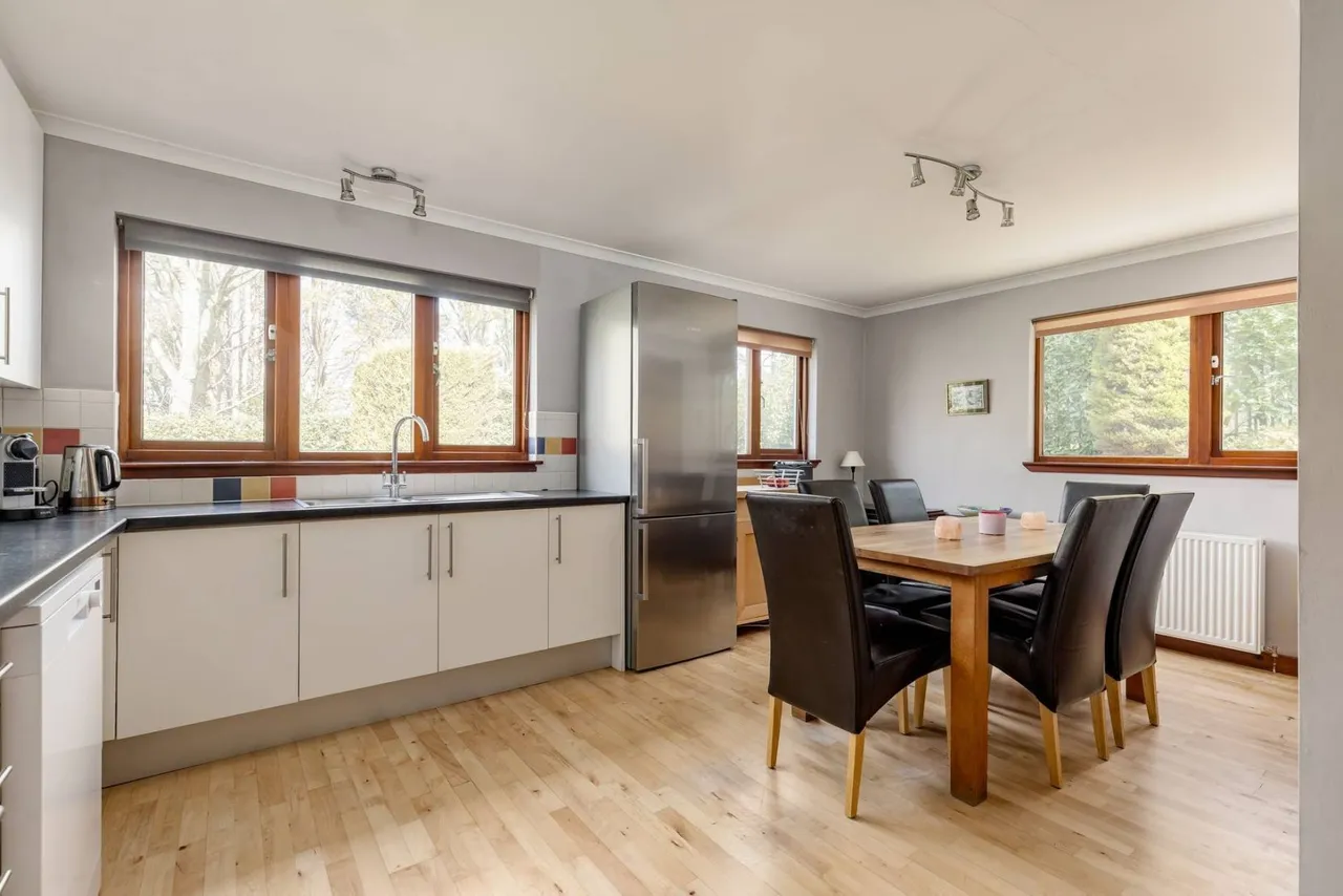 Barnton Avenue, Edinburgh, Midlothian, EH4 6JL, photo 6