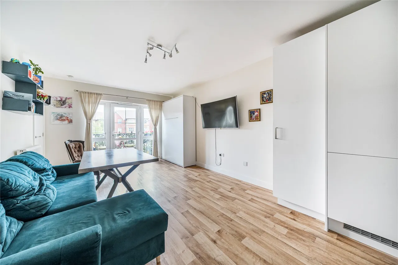 Alderson Grove, Walton On Thames, KT12, photo 13