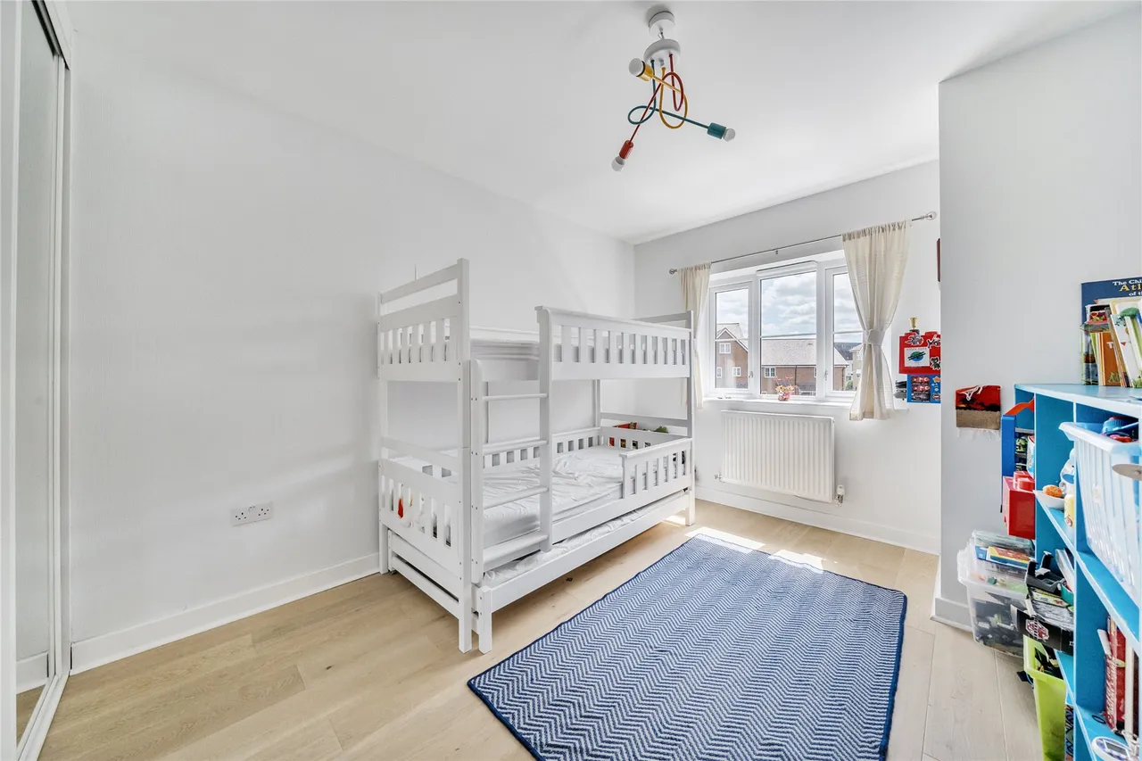 Alderson Grove, Walton On Thames, KT12, photo 7