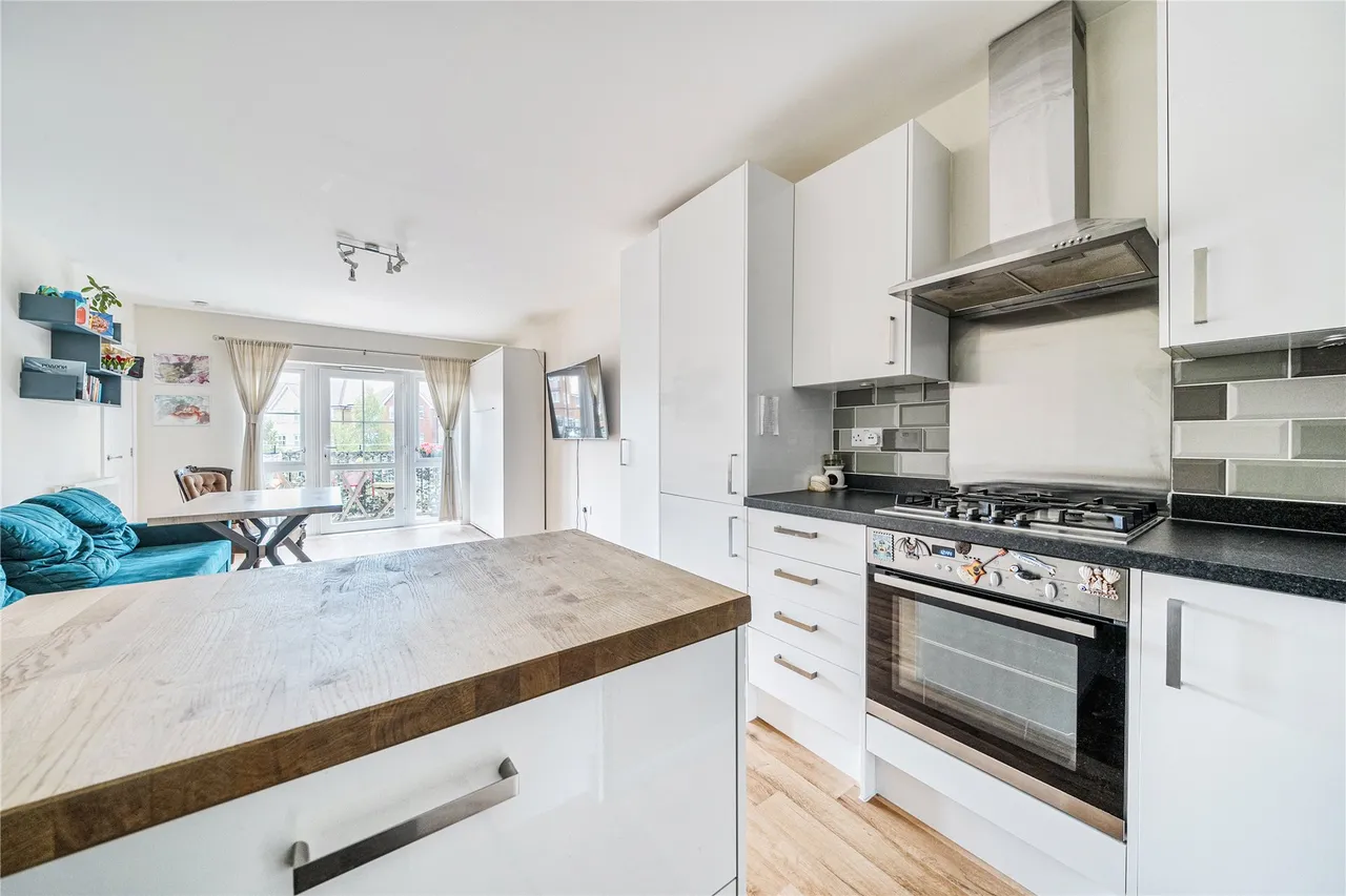 Alderson Grove, Walton On Thames, KT12, photo 10