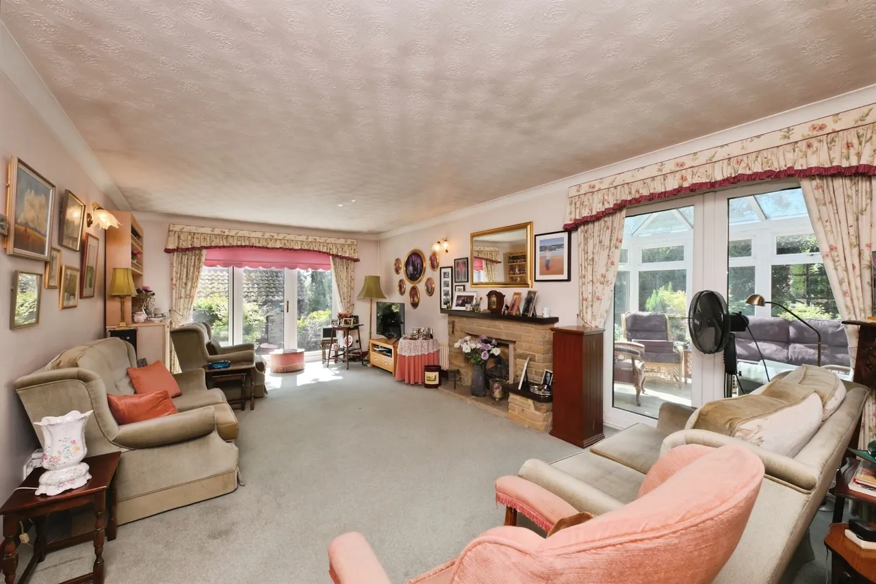 Bryce Close, WARE, photo 2
