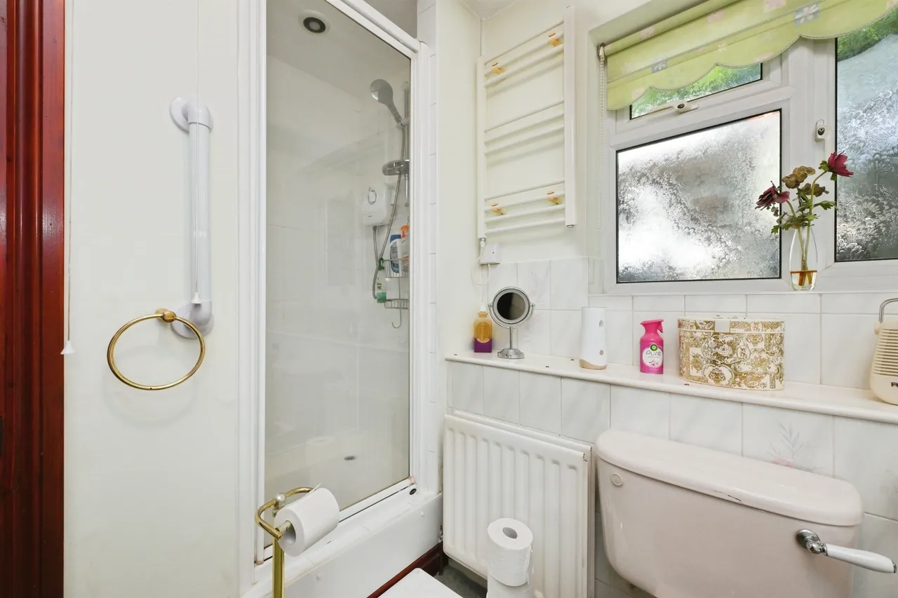 Bryce Close, WARE, photo 10