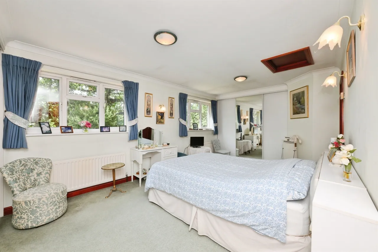 Bryce Close, WARE, photo 8