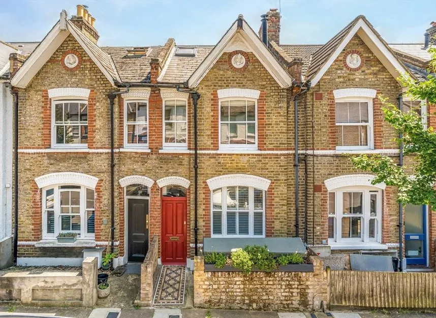 3 bed house for sale, Hichisson Road, Peckham, SE15