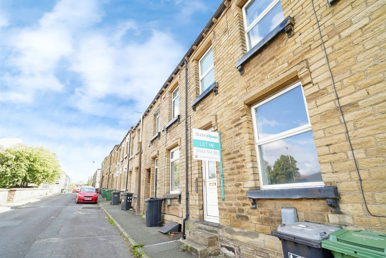 Victoria Street, Moldgreen, Huddersfield, photo 5