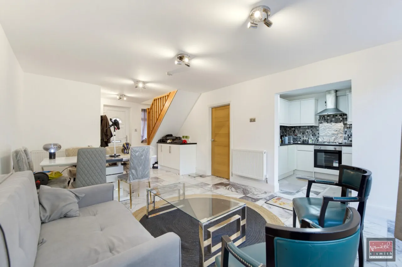 York Close, Staines-upon-Thames, TW18, photo 7
