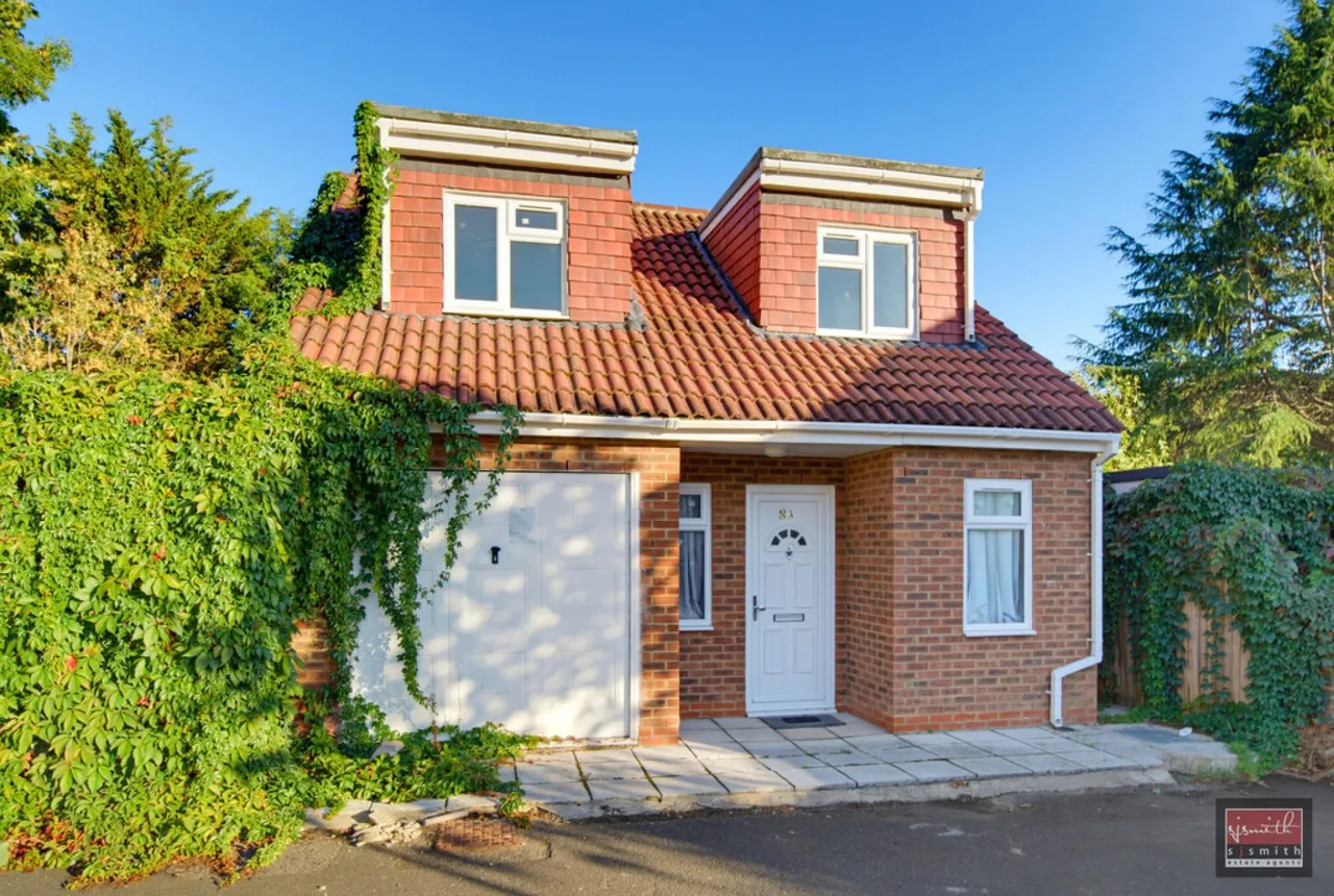 York Close, Staines-upon-Thames, TW18, photo 14
