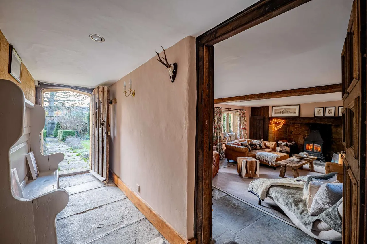 Queen Street, Tintinhull, Yeovil, Somerset, BA22 8PQ, photo 4