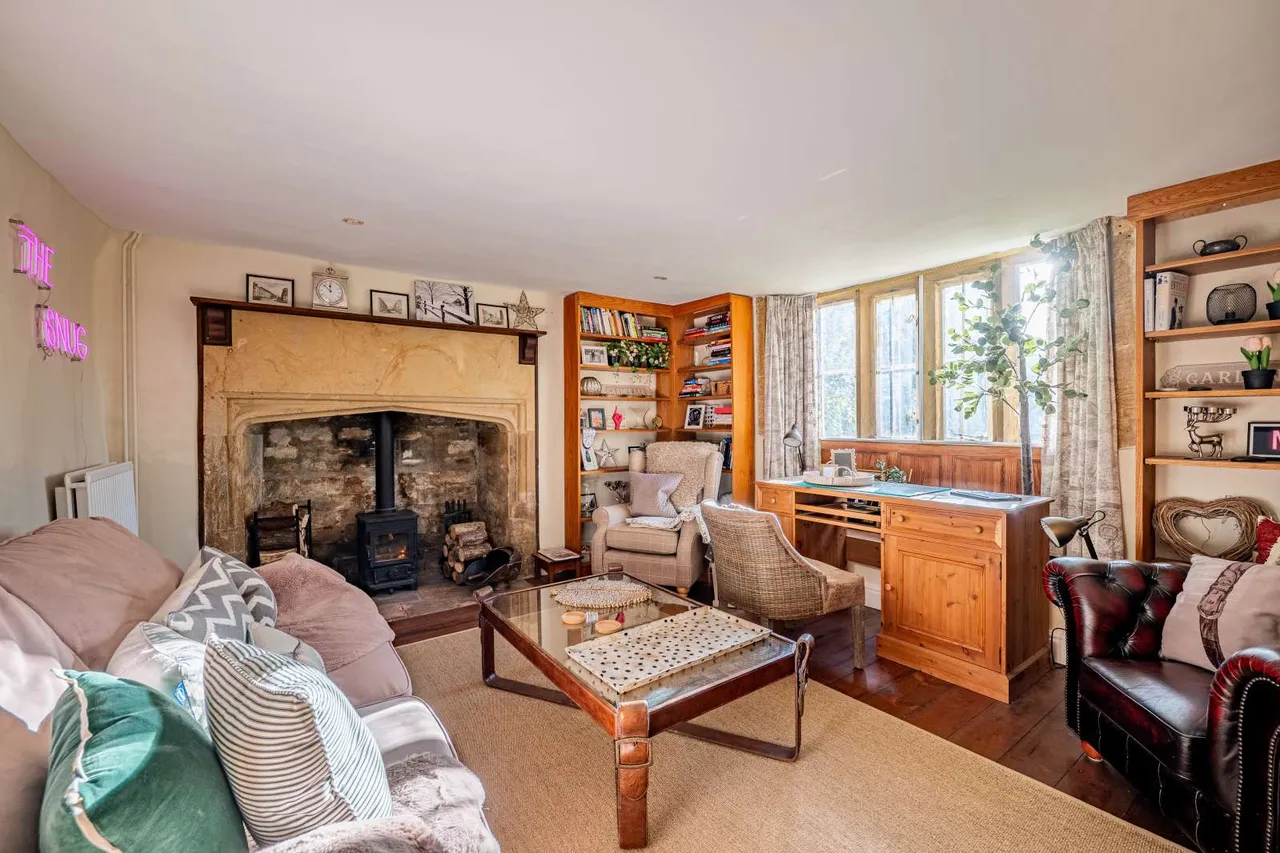 Queen Street, Tintinhull, Yeovil, Somerset, BA22 8PQ, photo 9