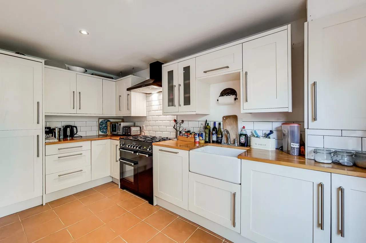 7 Tiller Road, London, photo 5