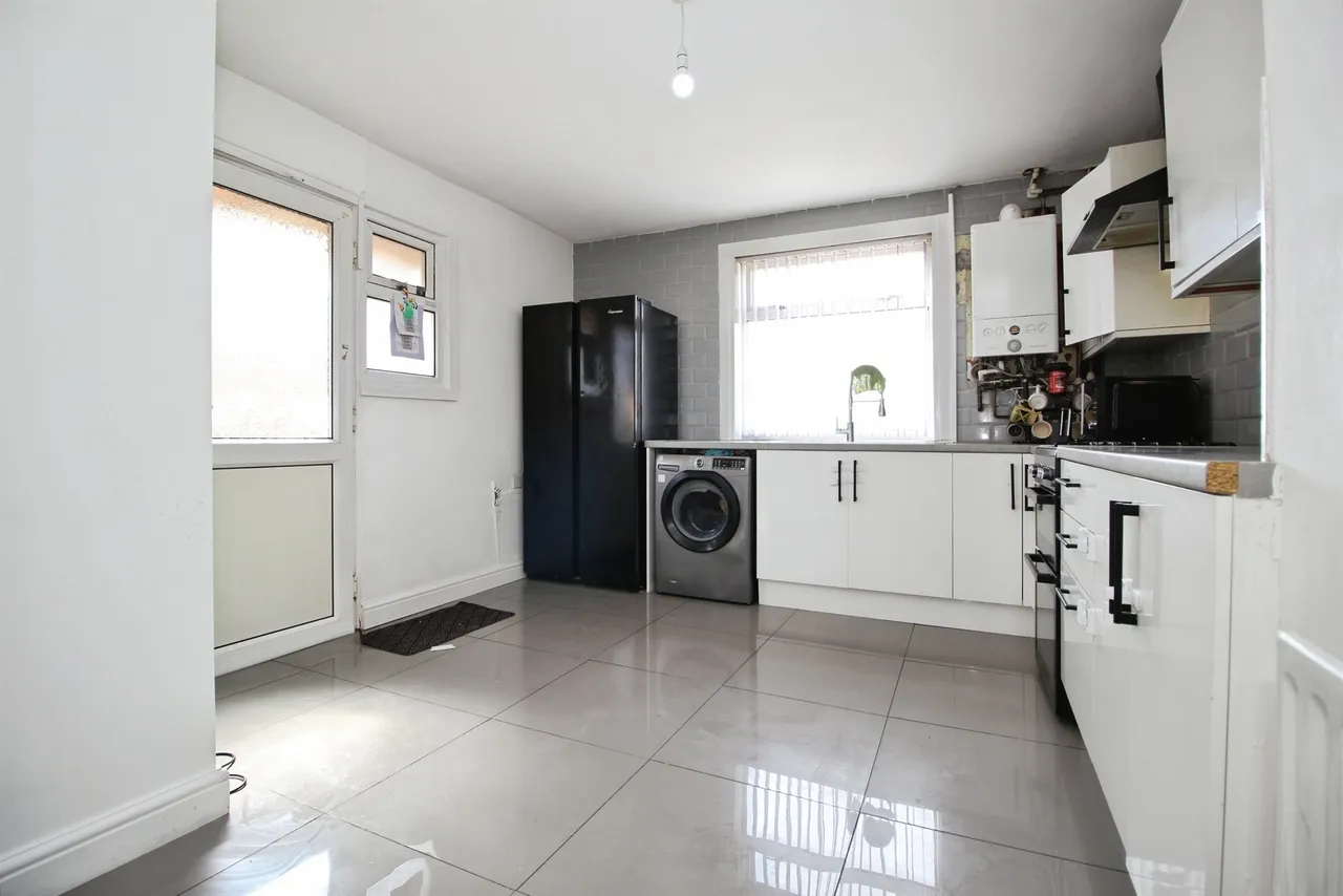 Ganners Road, Bramley, Leeds, photo 4