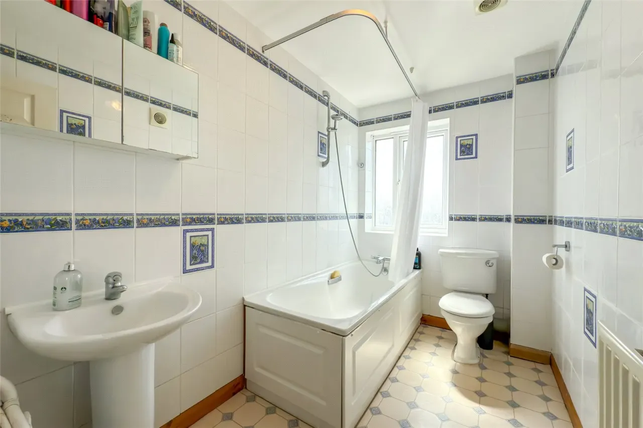 Tippendell Lane, St. Albans, Hertfordshire, AL2 3HJ, photo 12