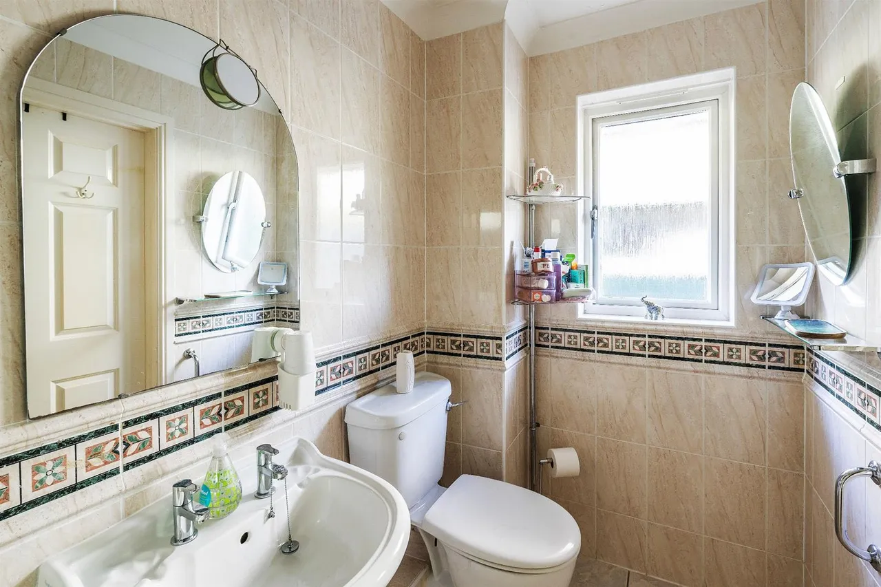 Keswick Road, Great Bookham, KT23, photo 12