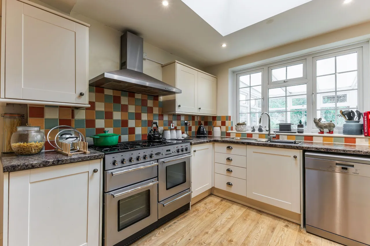 Mill Lane, Cleeve Prior, WR11, photo 7