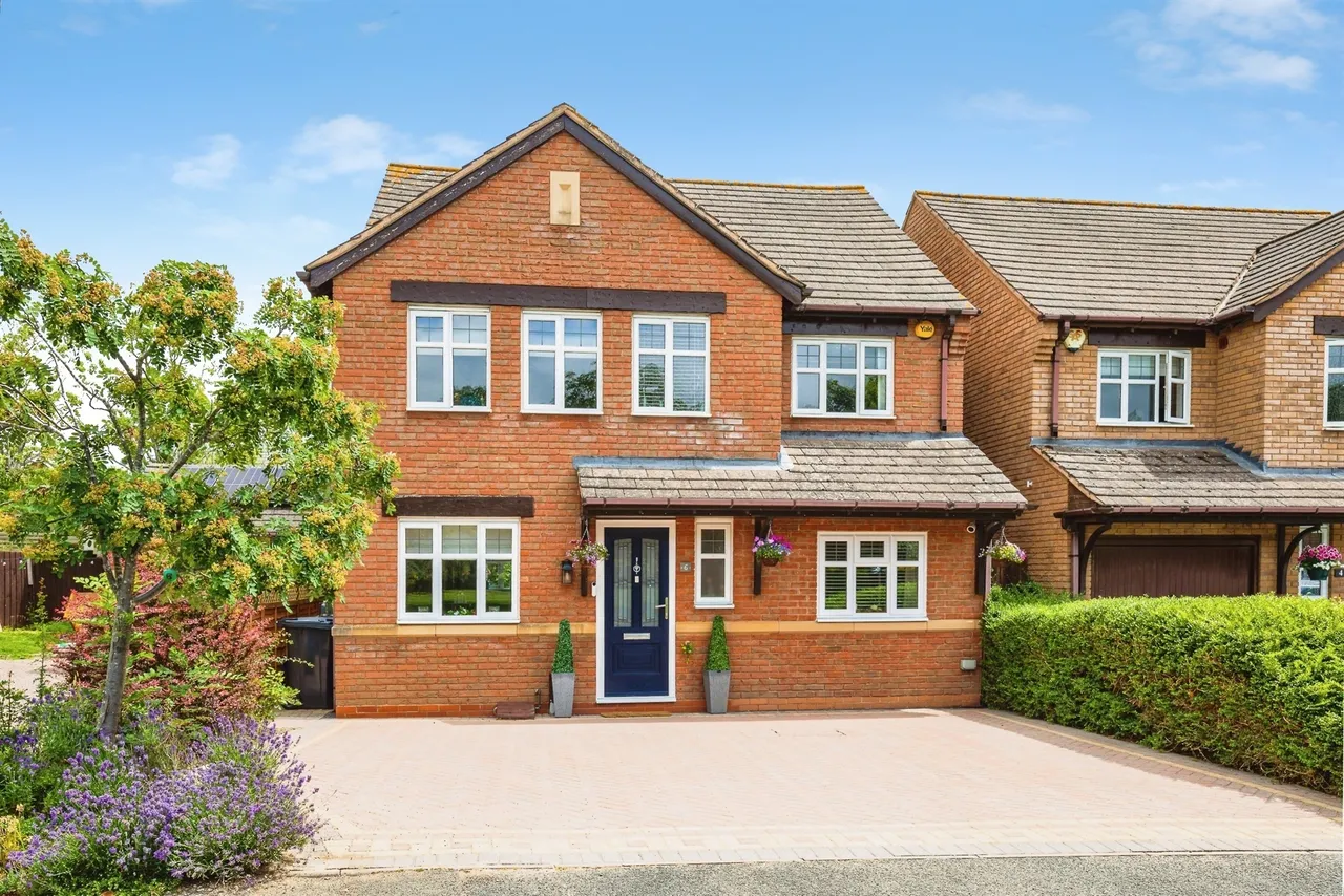 4 bed house for sale, Stephenson Way, Honeybourne, WR11