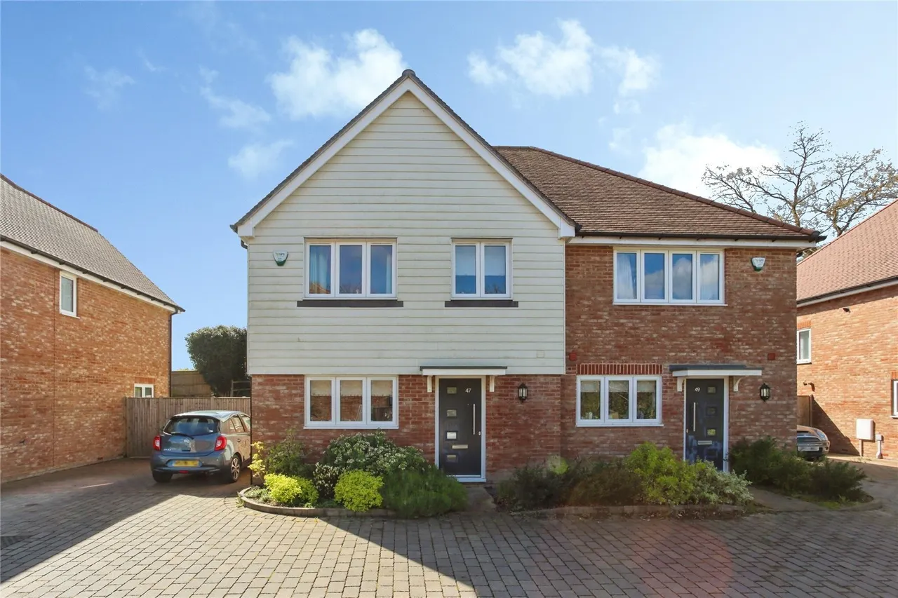 3 bed house for sale, Old Orchard, Sandhurst, TN18