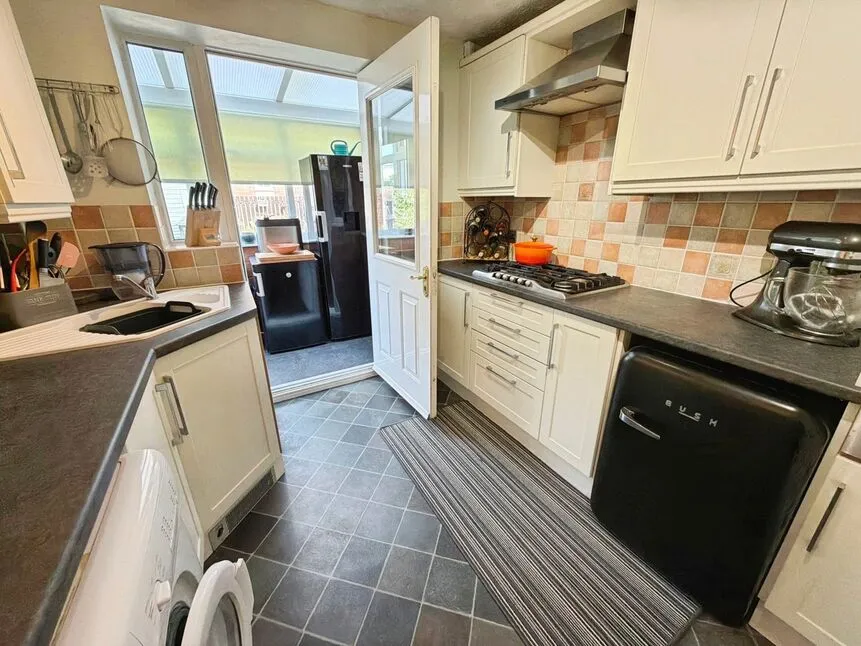 Heron Walk, North Hykeham, Lincolnshire, LN6, photo 5
