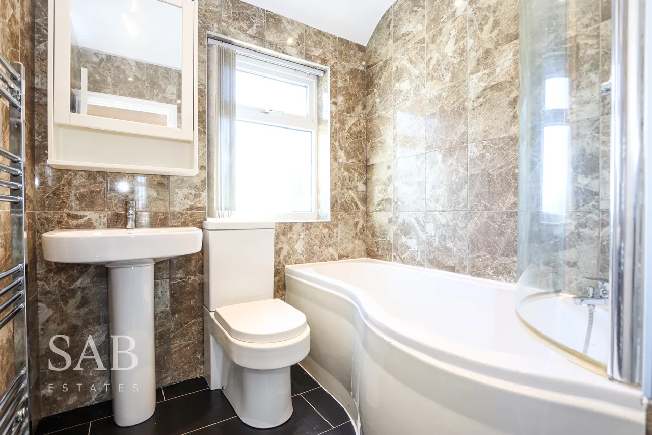 Glamis Crescent, Hayes, UB3, photo 9