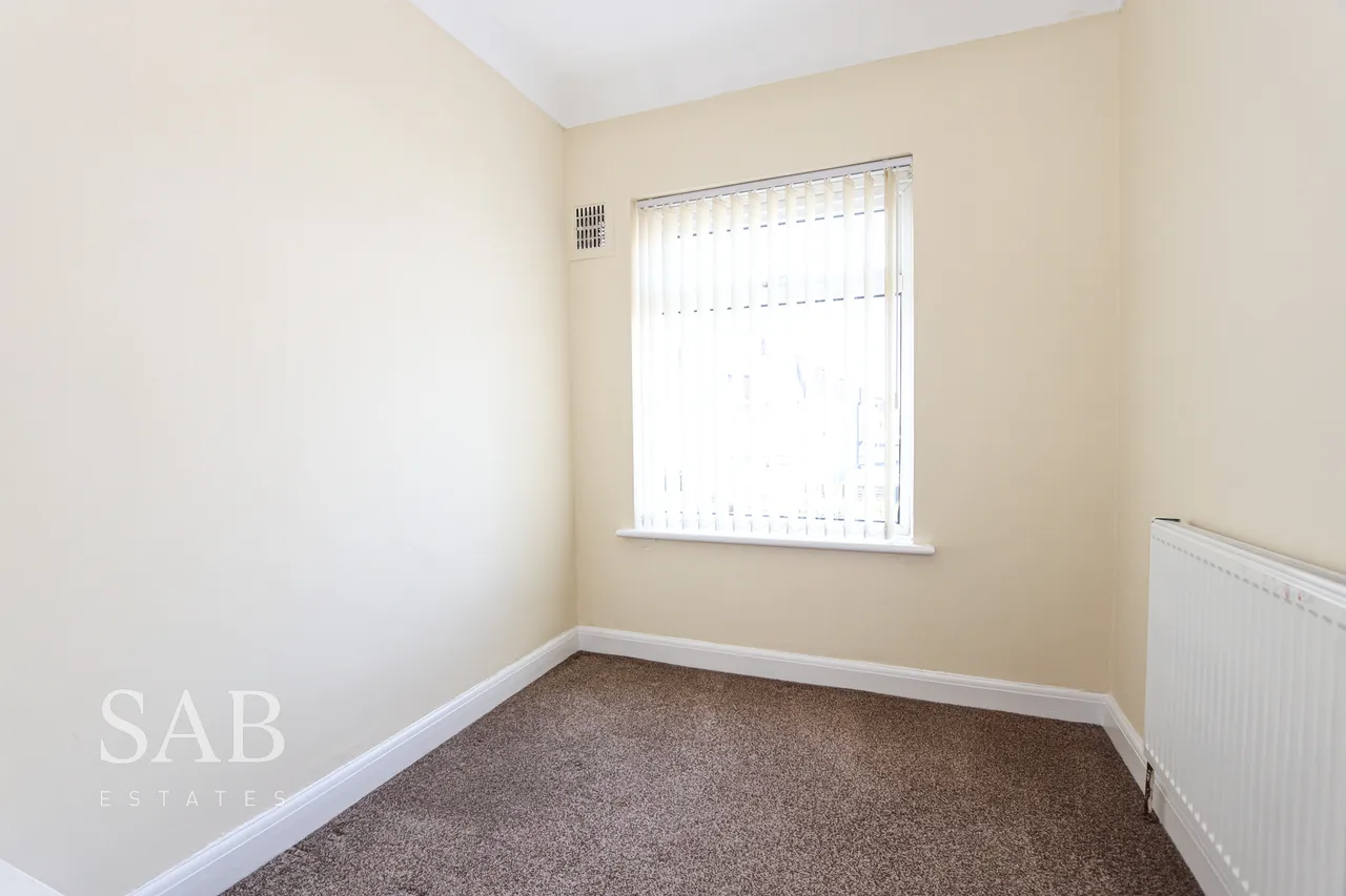 Glamis Crescent, Hayes, UB3, photo 10