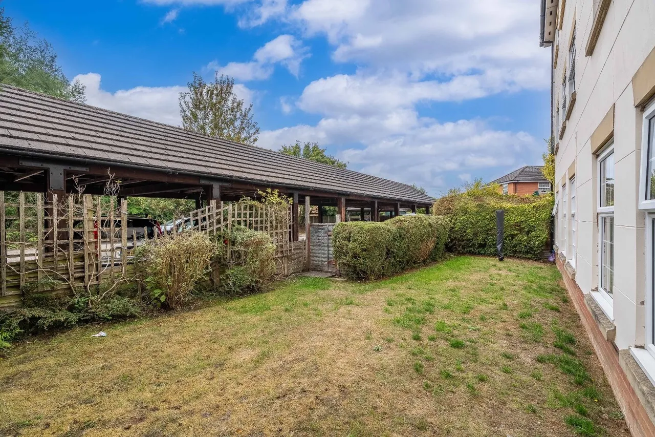 Nightingale Way, Nightingale Way, Apley TF1 6DT, photo 4