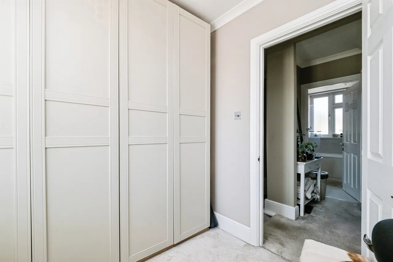 Lynwood Drive, Romford, RM5, photo 18